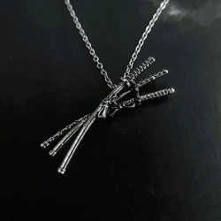 ONE PIECE Collier 3 sabres de samourai Zoro Roronoa