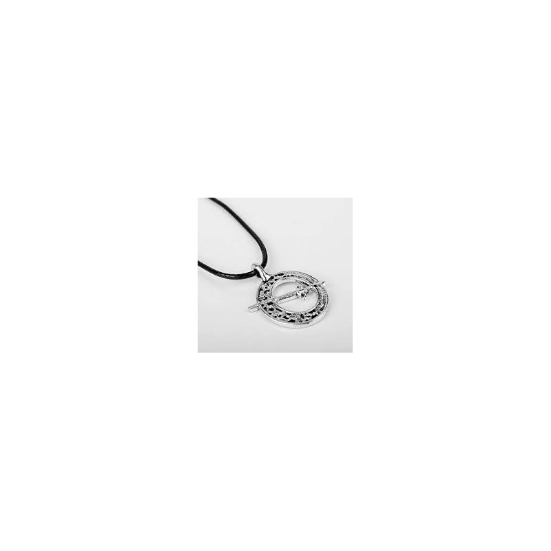 DARK SOUL Collier pendentif lame sombrelune