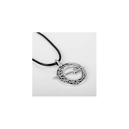 DARK SOUL Collier pendentif lame sombrelune