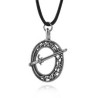 DARK SOUL Collier pendentif lame sombrelune