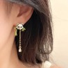 Kawaii Boucles d'oreille panda asymetrique