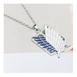 ATTAQUE DES TITANS Collier...