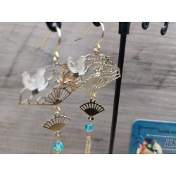 Boucles d'oreille éventail perle bleu