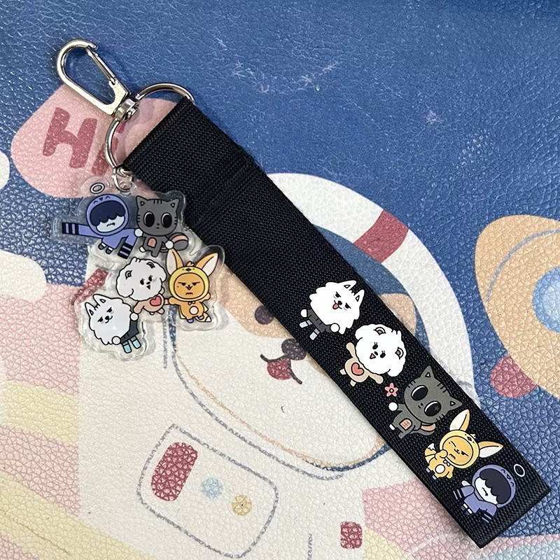 K-POP Porte clés Acryl + Tissu Idols TxT