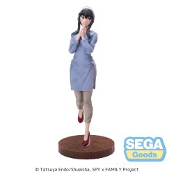 Spy x Family statuette...