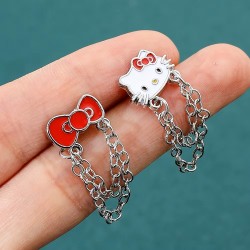 HELLO KITTY Boucle d'oreille kitty asymetrique theme rouge