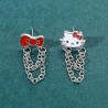HELLO KITTY Boucle d'oreille kitty asymetrique theme rouge