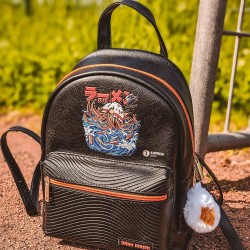 Ilustrata - Sac à dos Dark Ramen avec pendentif Pom Pom