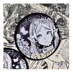 Badges Frieren 58 mm noir et blanc pailleté
