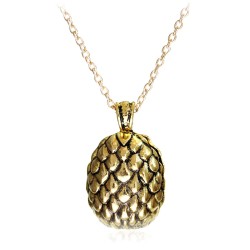 Collier doré avec pendentif...