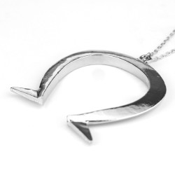 ALICE MADNESS Collier Omega...